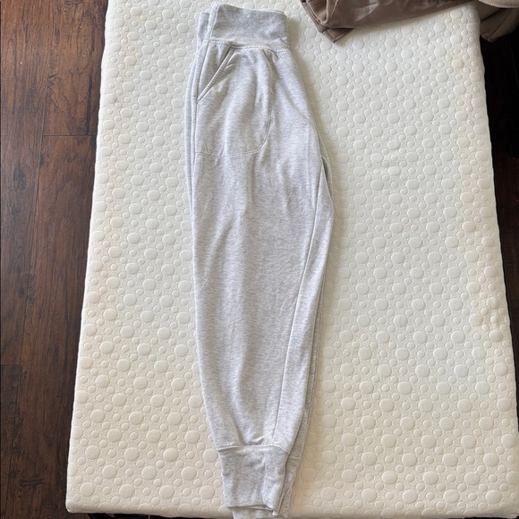 Athleta Women's Gray High-Waisted Joggers - Picture 9 of 17